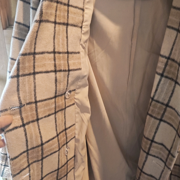 Gilli Tan and Black Plaid Trench Coat NWT - Picture 7 of 7